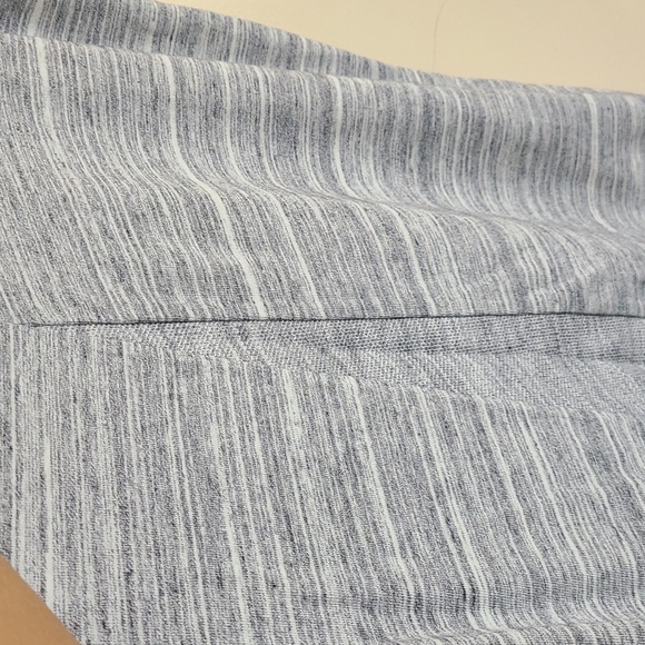 Nike Women's Sportswear Advance 15 Knit Gray Tank Top - Picture 6 of 6